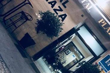 Hostal Plaza - Marmolejo