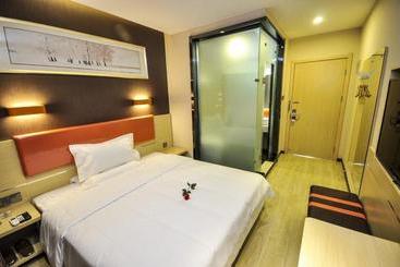 هتل 7days Premium Qinhuangdao Railway Station Yingbin Road