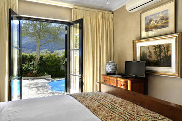 تختخواب و صبحانه 21 Roux Street Franschhoek