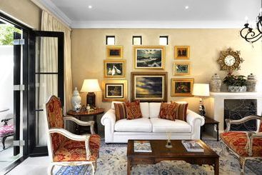 تختخواب و صبحانه 21 Roux Street Franschhoek