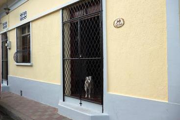 تختخواب و صبحانه Casa Silas Granada Nicaragua