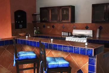 تختخواب و صبحانه Casa Silas Granada Nicaragua