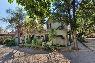 Waterhouse Guest Lodge In Waterkloof