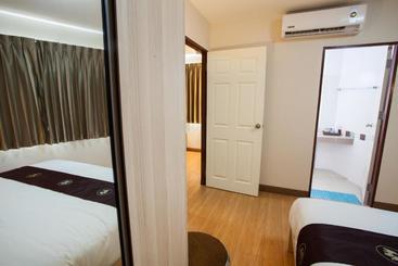 Orawan Suites