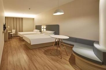 هتل Hanting Express Haikou Mingzhu Plaza
