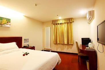 هتل Greentree Inn Zhangye Road