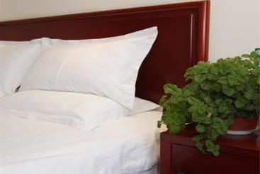هتل Greentree Inn Zhangye Road