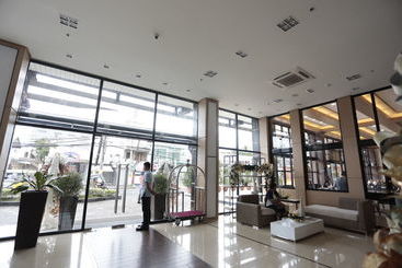 酒店 The Carmen