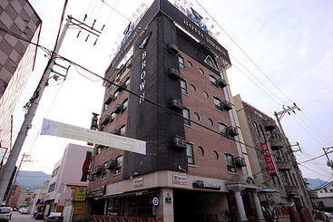 Hotel Brown