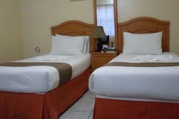 هتل Centre Lodge