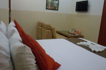 هتل Centre Lodge