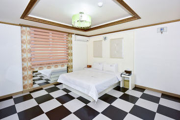 בית מלון כפרי Queen