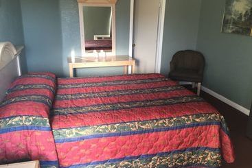 Deluxe Motel