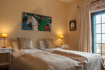 تختخواب و صبحانه Quinta Soria Moria