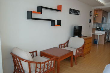 پانسیون Crown House