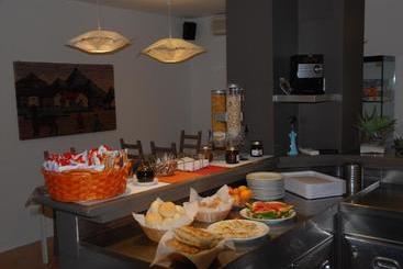 تختخواب و صبحانه Bed&Breakfast Villa Luisa