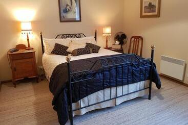مبيت وإفطار Cornwall Cottage