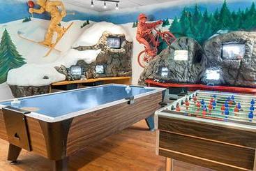 استراحتگاه Hilton Grand Vacations Club Tremblant Canada