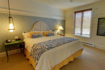 استراحتگاه Hilton Grand Vacations Club Tremblant Canada
