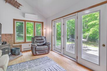 קוטג'' Alden Home W/ Fire Pit: Steps To Torch Lake!