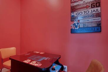 کلبه 2701 Palm Boulevard By Avantstay Steps To The Beach, Ping Pong, Putting Green