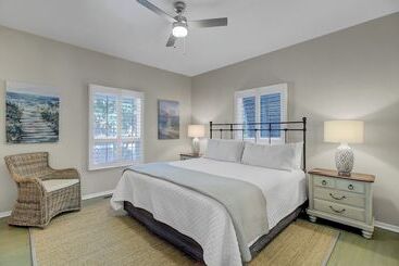 کلبه 3704 Cameron By Avantstay Pool Bar Multiple Balconies!