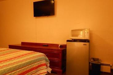 Sands Motel