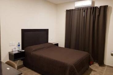 فندق Plaza Atlapexco