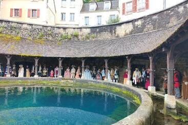 住宿加早餐  La Tanière Des Tanneries