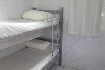 Hostel Da 18