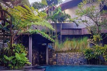 Bed and Breakfast Omantra Home Bali