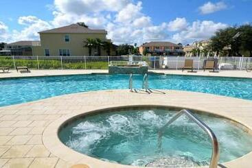 مبيت وإفطار Queen Suite With Private Bathroom Near Orlando