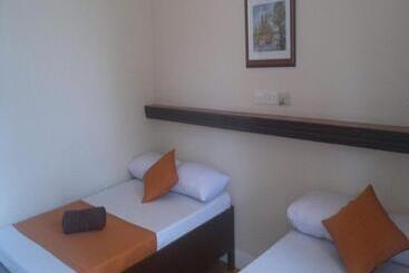 فندق Oyo 1079 Mayon View Garden Apartelle Sa Bukid