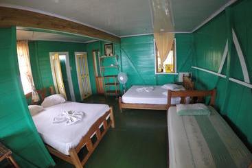 هاستل Hostal Bastimentos