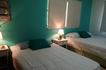 تختخواب و صبحانه La Perla De Farallon