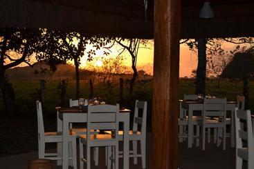 تختخواب و صبحانه Naturalmente Boutique Bungalows Y Cocina Mediterránea
