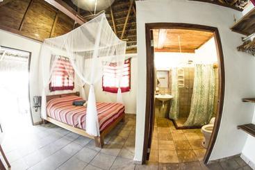 تختخواب و صبحانه Naturalmente Boutique Bungalows Y Cocina Mediterránea