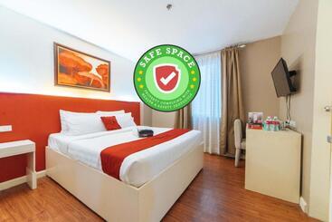 Reddoorz Plus At Hotel Metro Kalibo