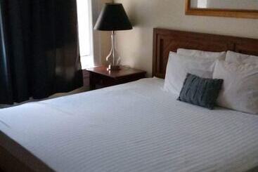 호텔 Mclure Inn And Suites