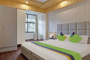 酒店 Treebo Kosmos Anamika, 1 Km From Nainital Lake