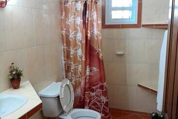Hostal Acuarama