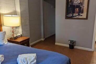 Ingles Motel