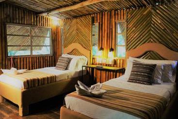 هتل Tortugal Boutique River Lodge