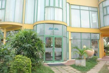هتل Villa Jayananda