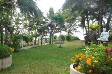 هتل Villa Jayananda