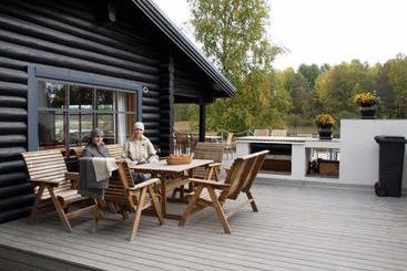 Kyyhkylä Hotel And Manor