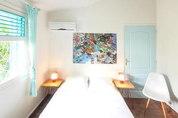Villa Elegante A Saint Francois 75 M² Piscine Privee