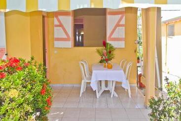 استراحتگاه Village De Bragelogne