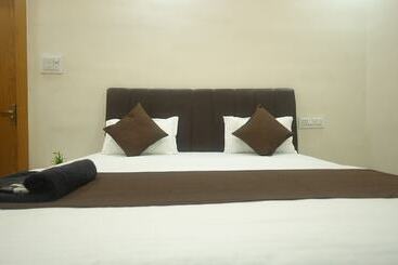 هتل Mahakal Avantika Palace