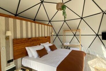 מלון דירות Evaland Glamping Resort